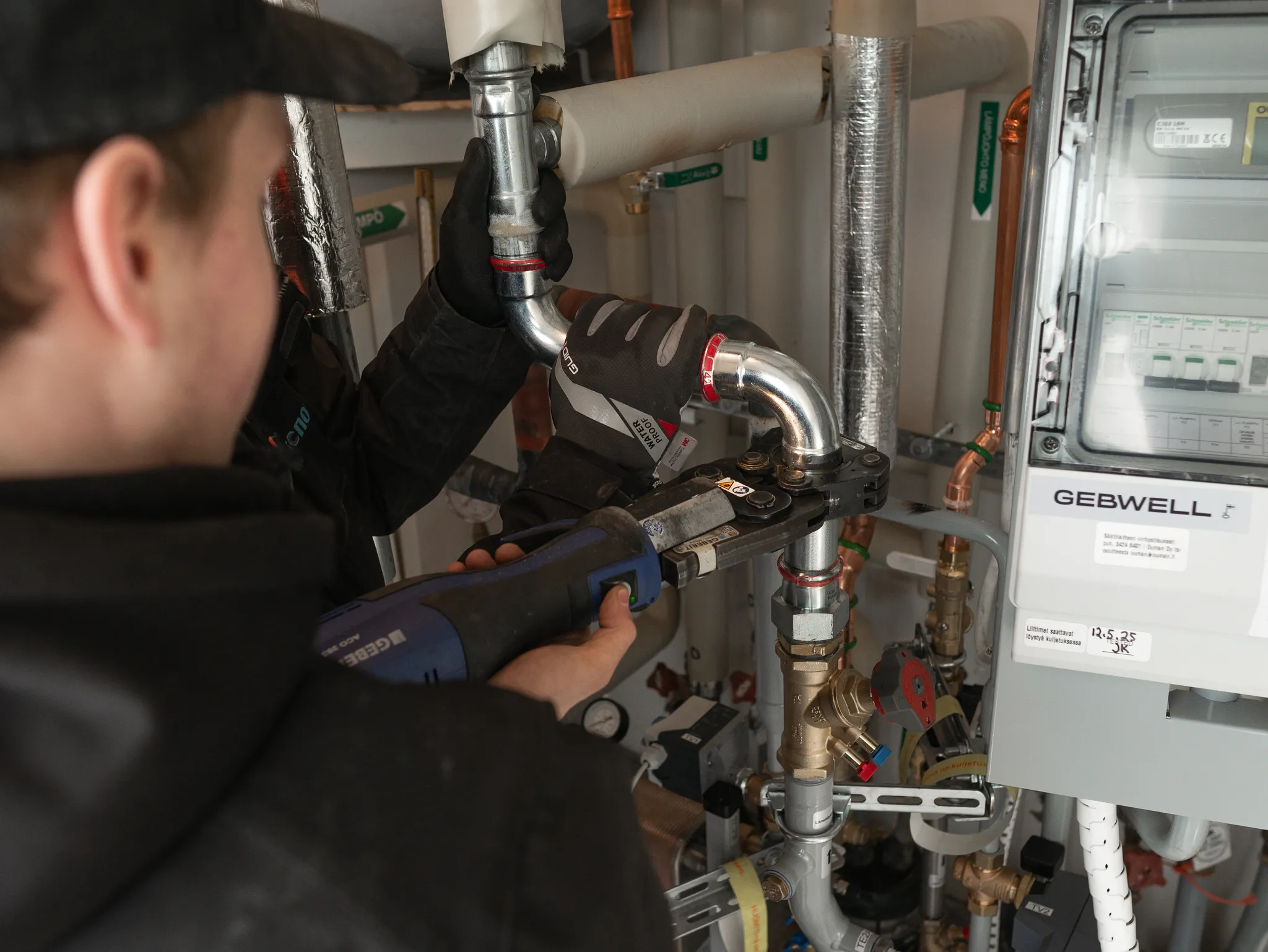 Tecnom LVIS-palvelut rakennusliikkeille ja yrityksille